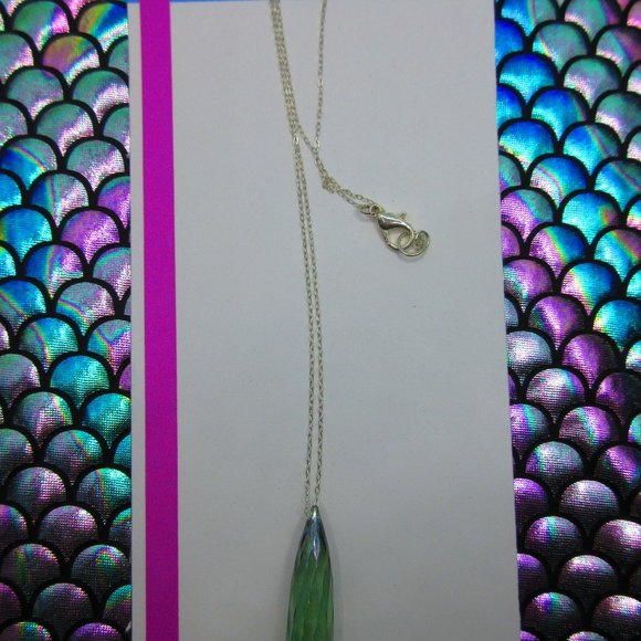 Green Aura Quartz Drop Faceted Gemstone 18" Necklace - Picture 4 of 4